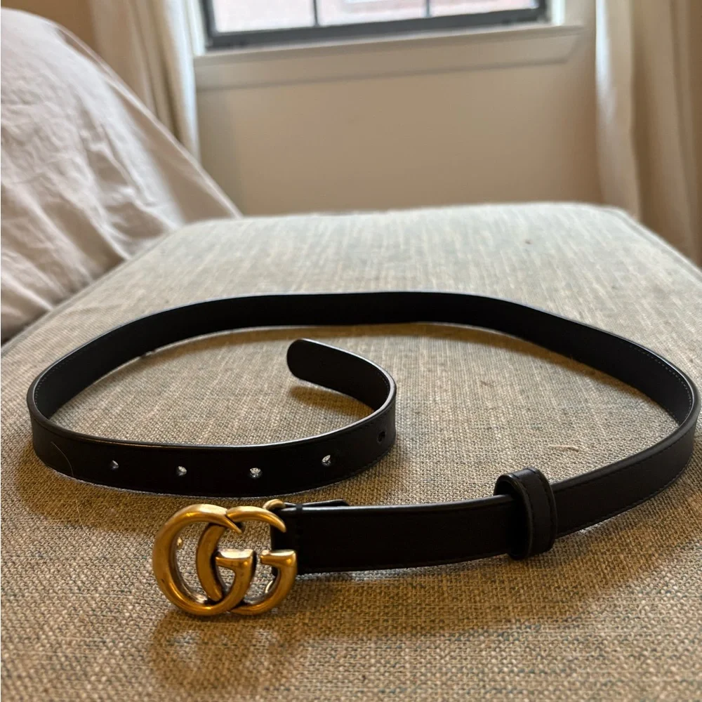 Gucci Black Belt with Gold GG Buckle - Picture 3 of 7